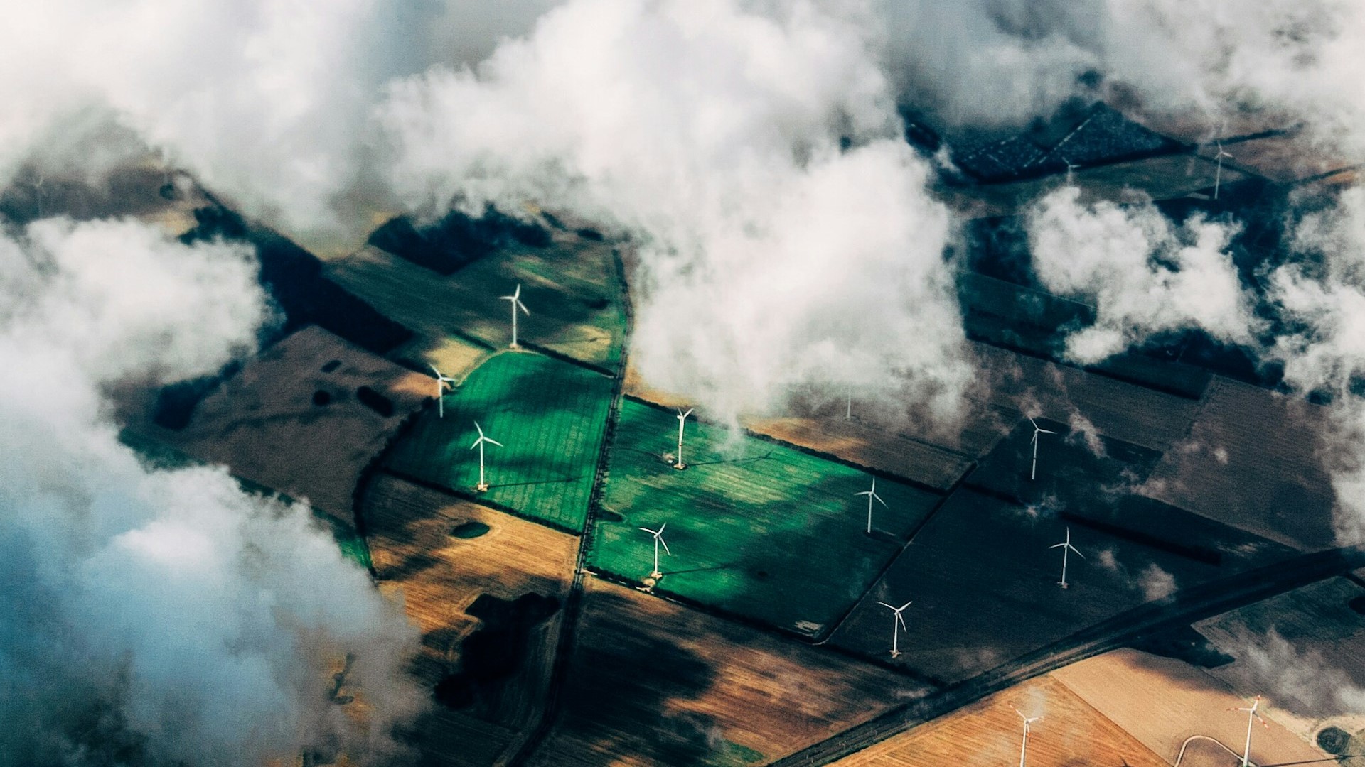Energia rinnovabile più economica dei fossili, ma la sfida è globale. Il Report Irena